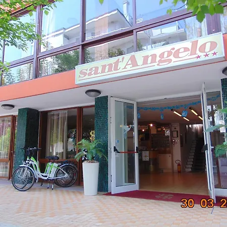 Sant'angelo מלון