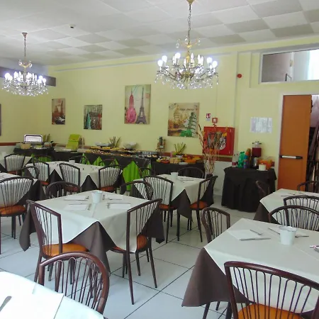 Sant'angelo 3* ריצ'יונה