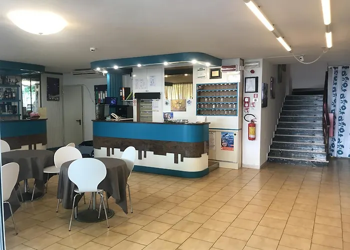 מלון Sant'angelo 3*